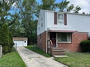 1518 E 248th St, Euclid, OH 44117