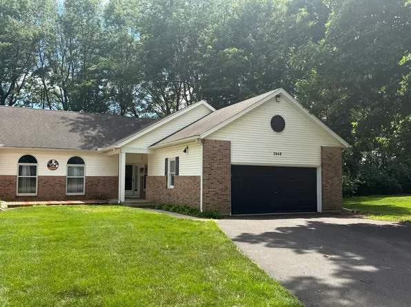 3448 Daren Dr #3448, Freeport, IL 61032