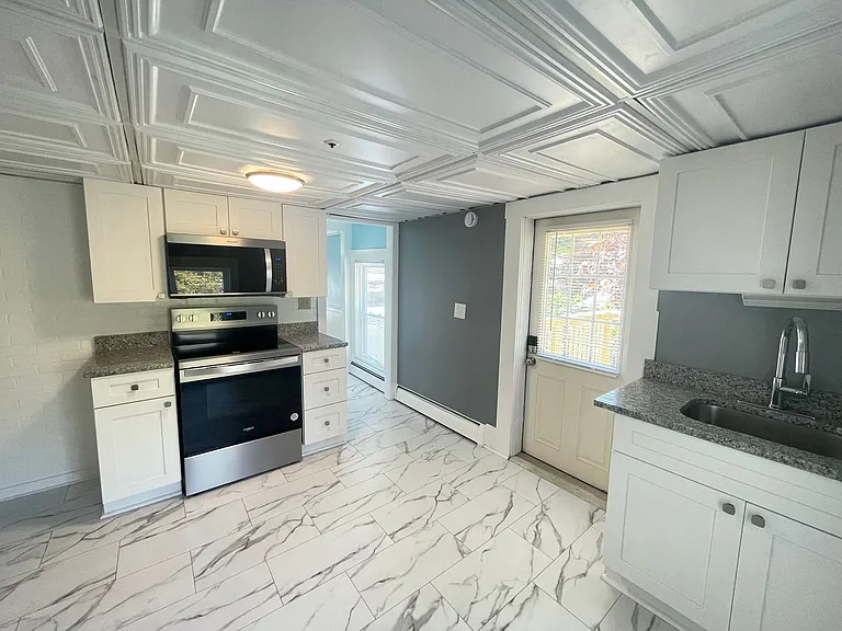 44 Main St #3 — Photo 4