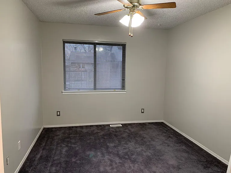 604 Compton Ave — Photo 9