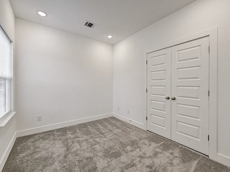 5124 Gold St #B — Photo 7