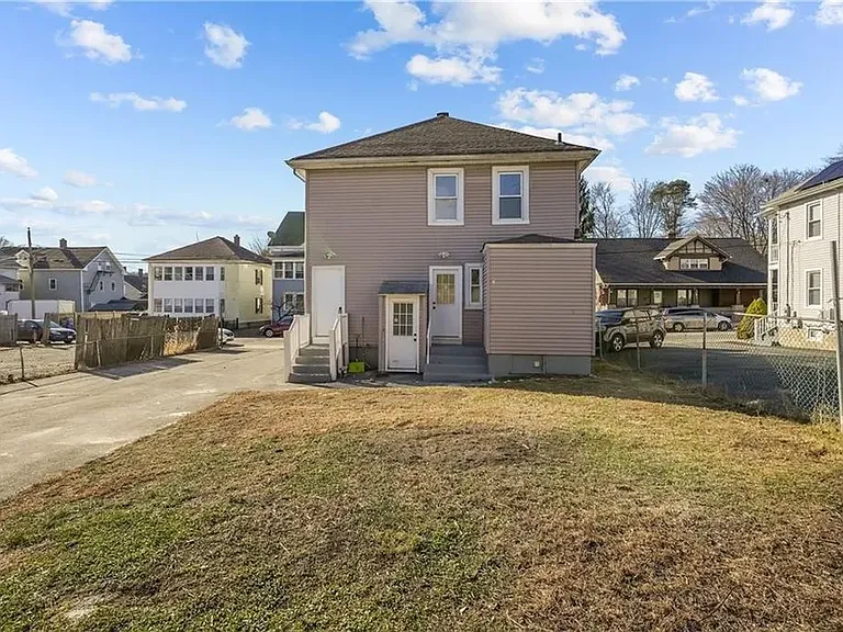 11 Bettez St — Photo 19