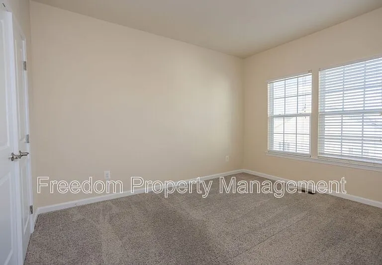 7408 Brunson Cir — Photo 42