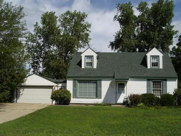 463 Netherfield St NW, Comstock Park, MI 49321