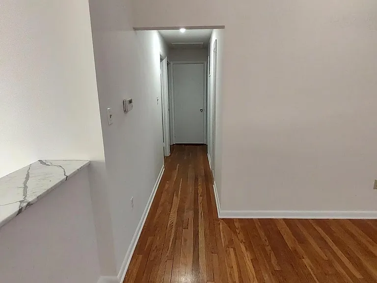 112 Claybrook Dr — Photo 21