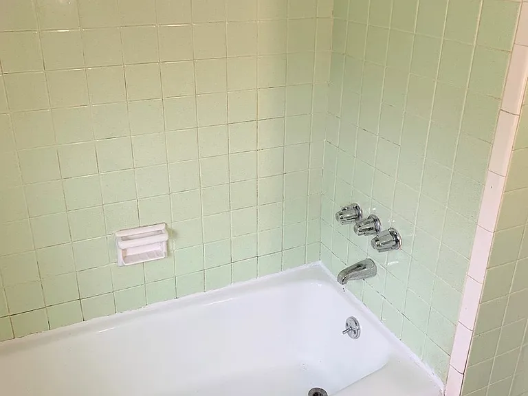 2156 Sampson St — Photo 15