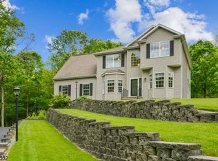 26 Fieldstone Trl, Sparta, NJ 07871
