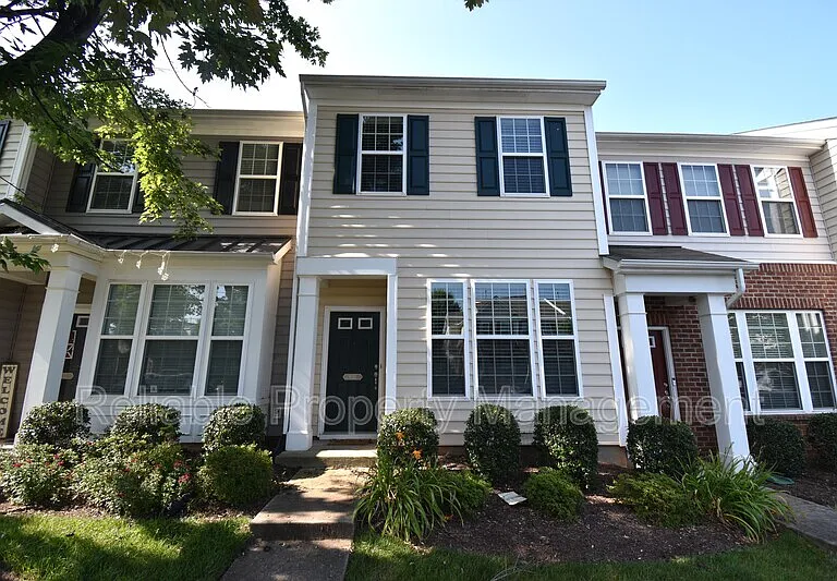 830 Cupola Dr — Photo 2