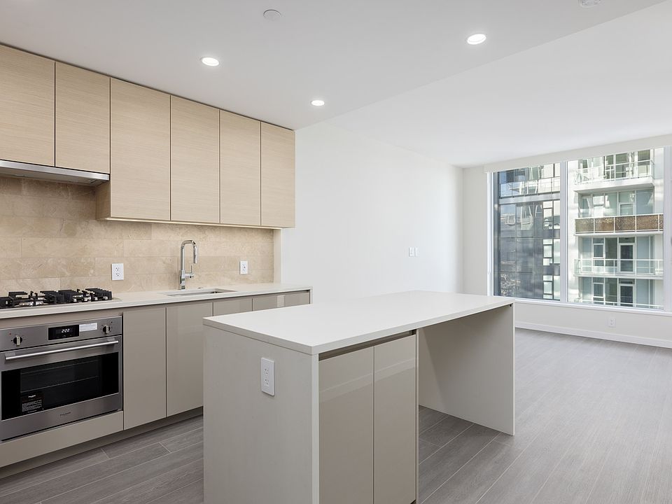 1st image of 2108 Gilmore Ave #4706