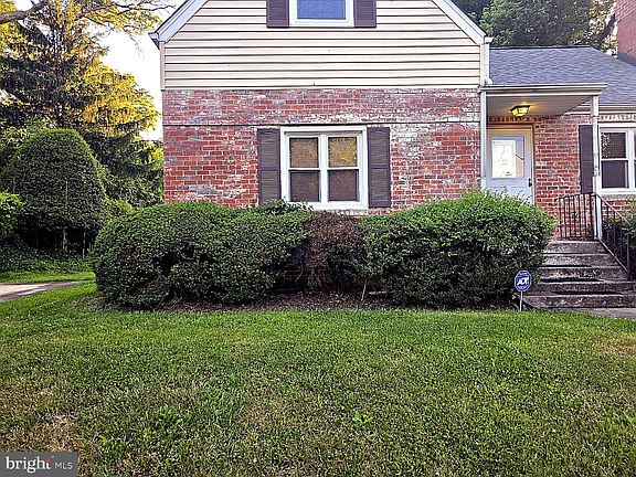 2nd image of 7003 Mason St