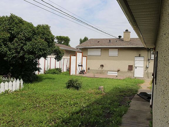 3rd image of 13604 64th St NW