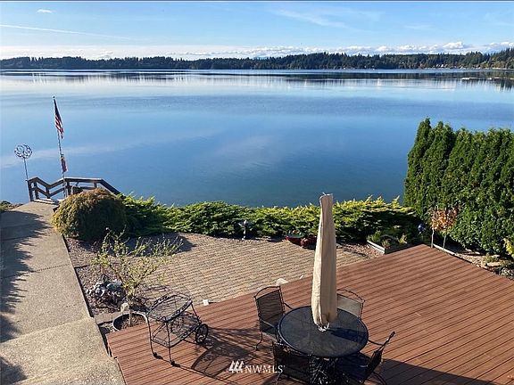 3rd image of 3710 85th Ave NW