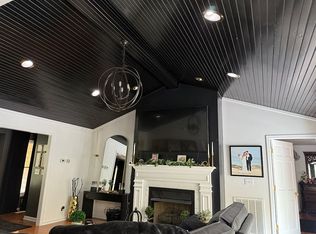 3716 Chloe Rd, Kimper, KY 41501