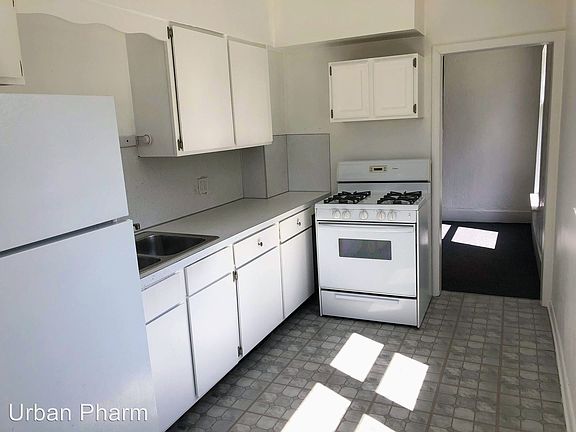 5th image of 1247 Quarry Ave NW #1