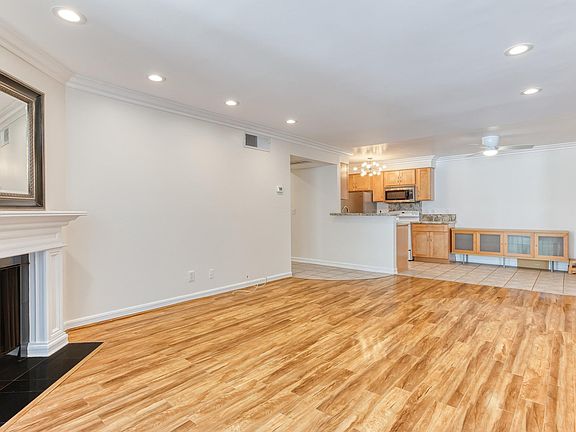 3rd image of 8530 Holloway Dr APT 317
