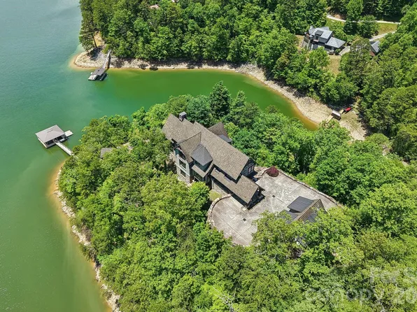 410 Lakewood Dr, Bryson City, NC 28713