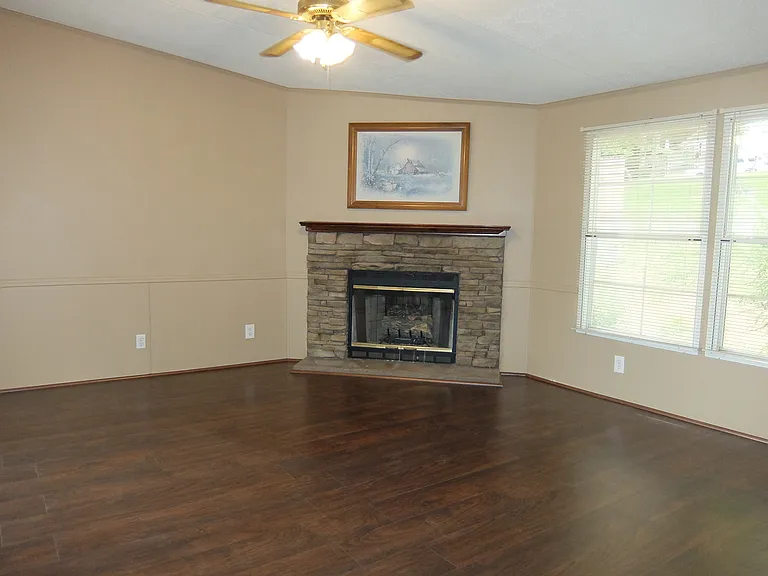 36 Lake Eden Cir — Photo 8
