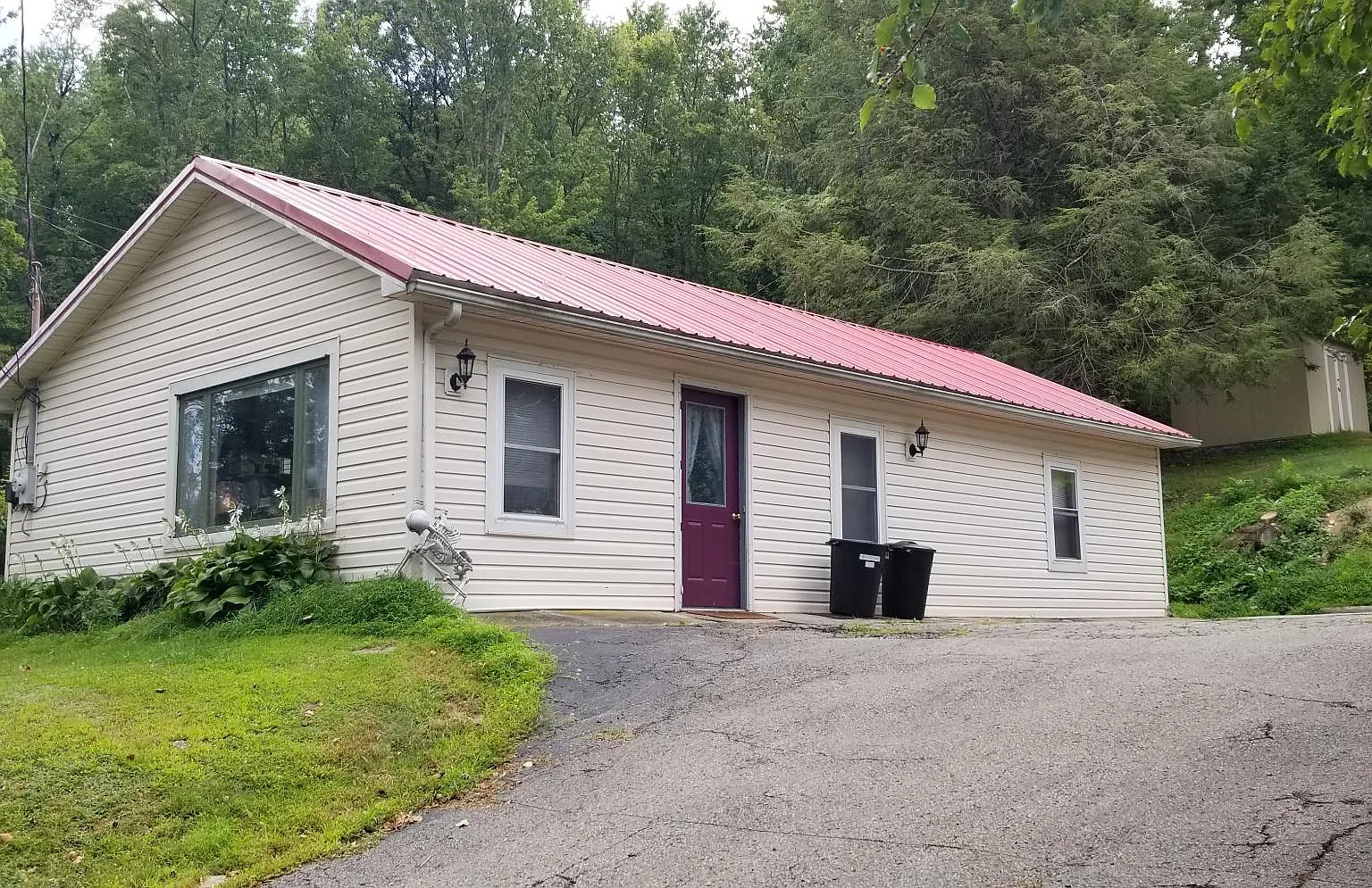 870 State Route 307 Lake Winola Pa 18419 — Photo 1