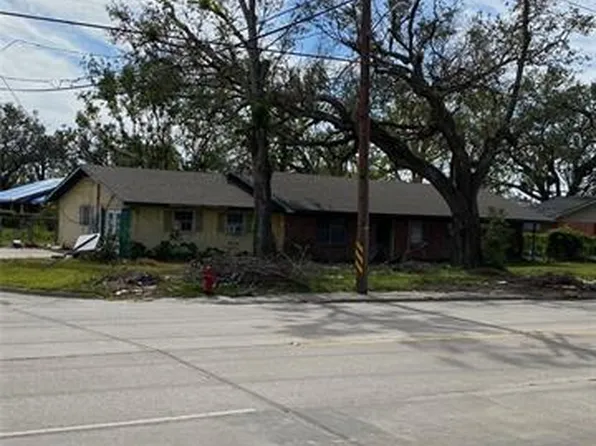 901 W McNeese St, Lake Charles, LA 70605