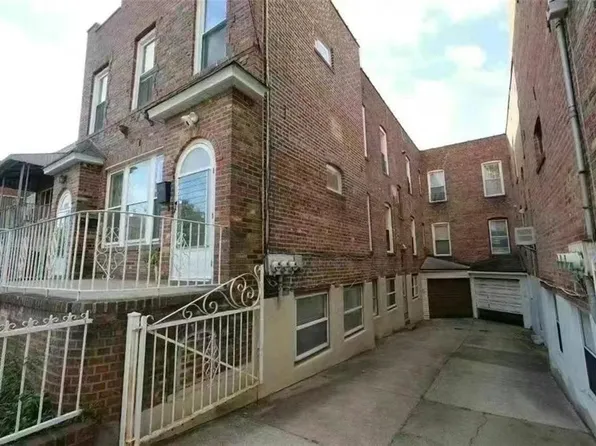 8666 24th Ave, Brooklyn, NY 11214