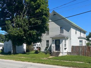 30 Beach St, Massena, NY 13662