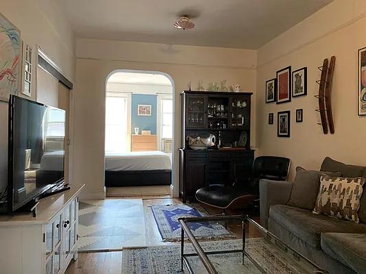 Rented by Gad Realty NYC LLC | media 9