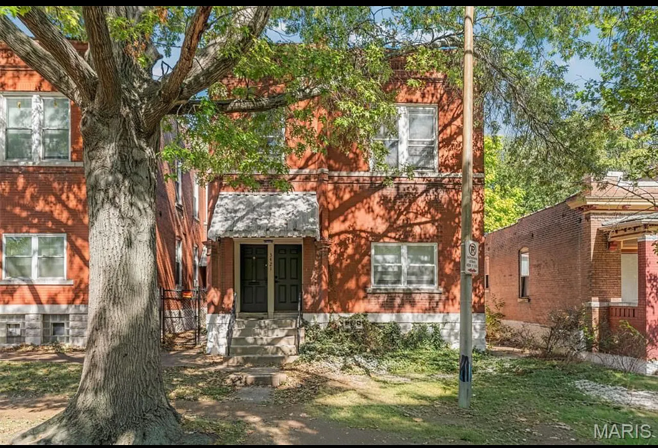 2 bed, $1,350 — Photo 1