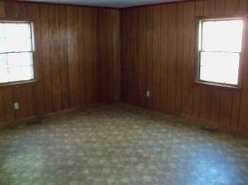 5th image of 411 E Edinborough Ave