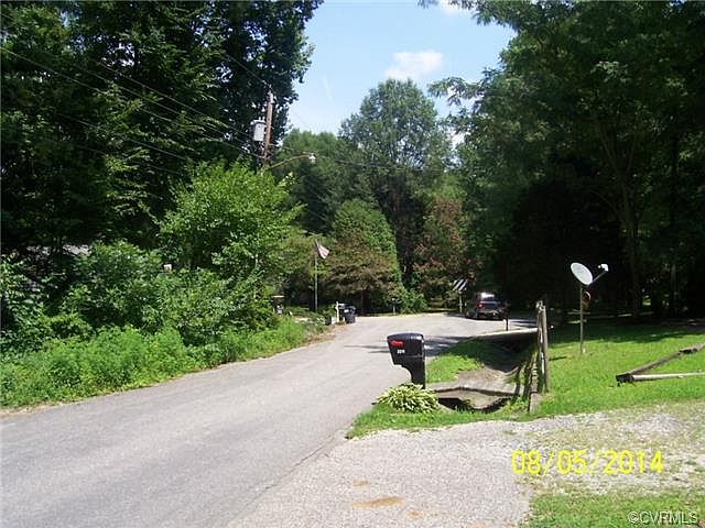 2nd image of 3212 Sylvania Pl