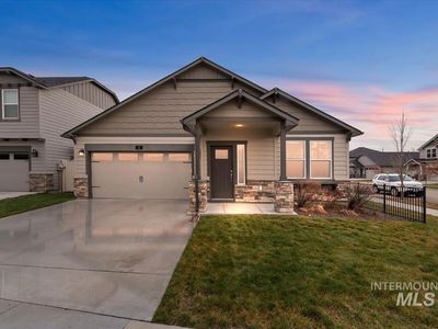 8 N Wooddale Ave, Eagle, ID, 83616