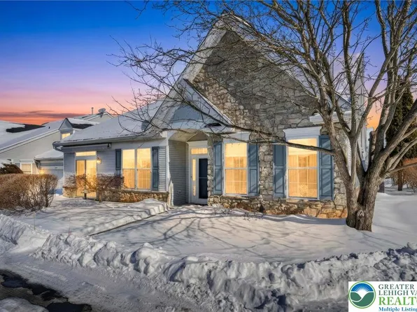 1881 Jeanine Way, Hellertown, PA 18055