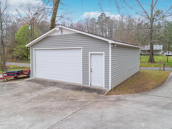 Image 3: Detached Garage