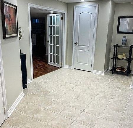 5th image of 61 Silverbirch Pl