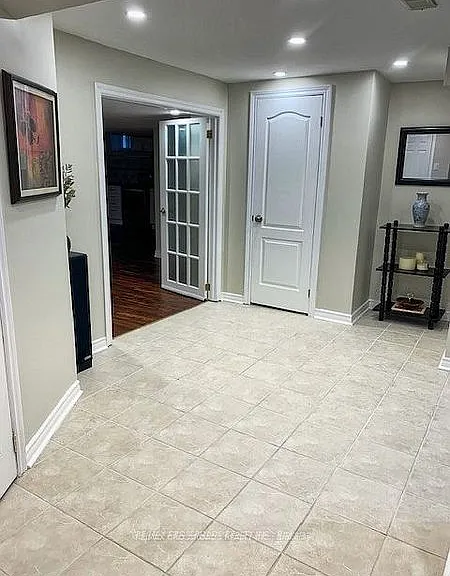 61 Silverbirch Pl — Photo 5