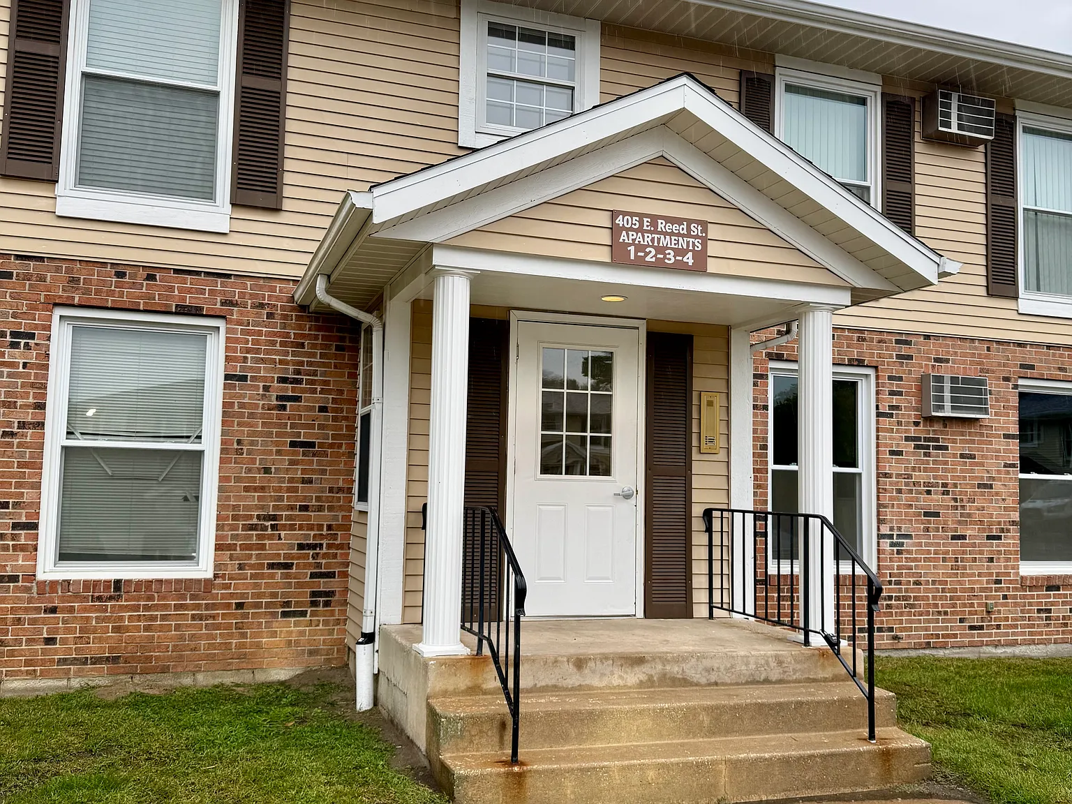 1 bed, 900 sqft, $1,200 — Photo 2