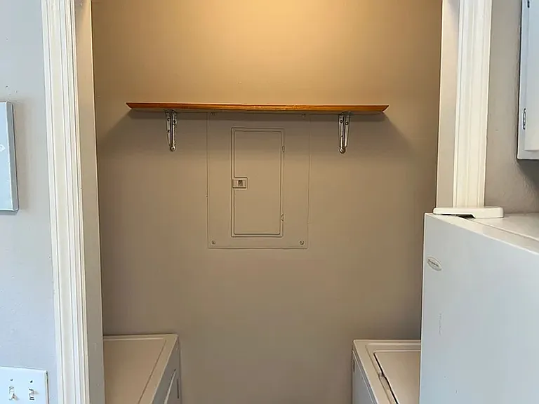 206 W Island Square Dr — Photo 11