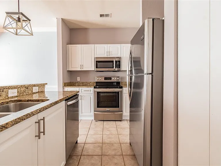 2265 Portofino Pl #21212 — Photo 10