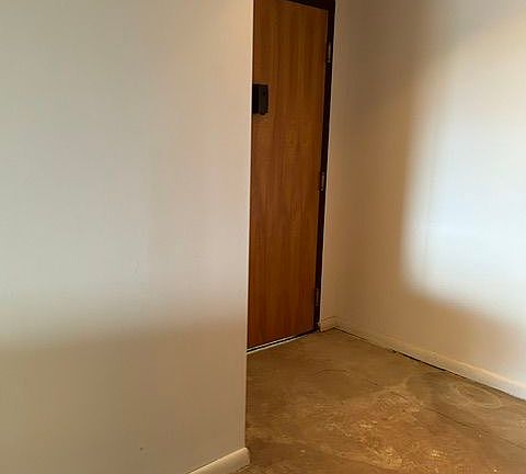 5th image of 307 S Dithridge St APT 609
