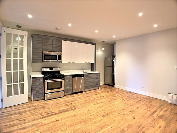 2nd image of 348 Saint Nicholas Ave #4BB