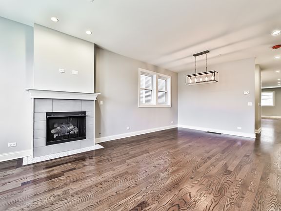 5th image of 2855 N Ashland Ave