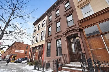 605 Vanderbilt Avenue in Prospect Heights