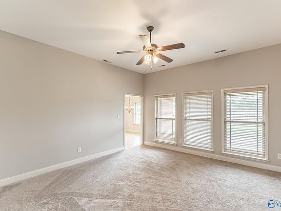 5th image of 308 Bull Shoals Dr SW