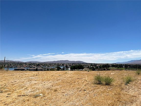 5th image of 18035 Wildwood Dr #121