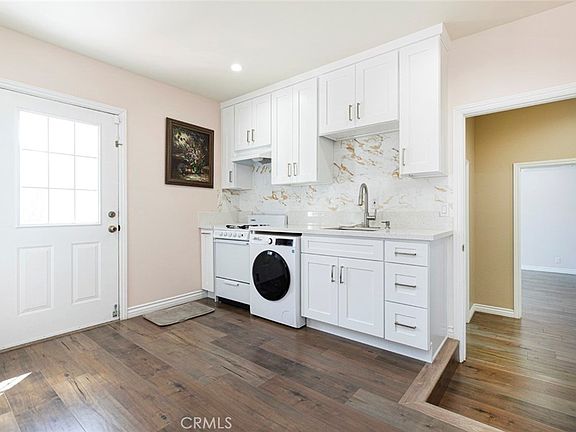 3rd image of 10455 Glory Ave