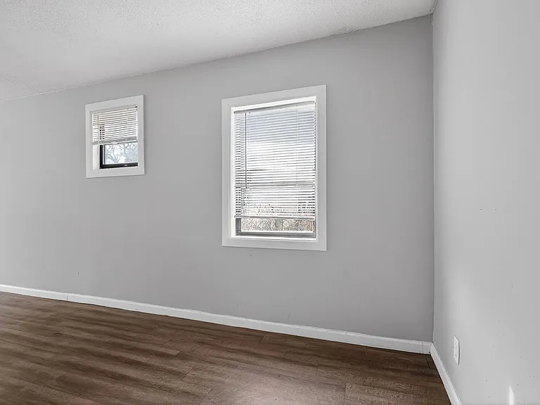 315 Acacia St — Photo 10