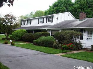 100 Old Farm Rd, Fayetteville, NY 13066