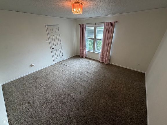 5th image of 10643 Howe Rd