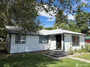 120 S Fir St, Omak, WA 98841