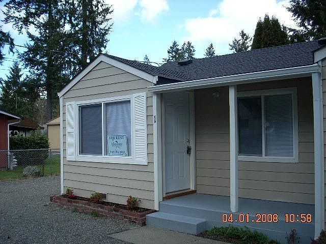2nd image of 9707 Newgrove Ave SW Unit 1