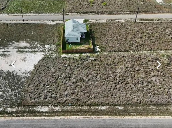 99 Northview Dr, Rockport, TX 78382